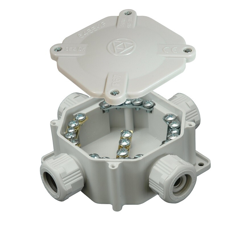 [MAT-0613] علبة كهرباء PVC 3X3 ( ADMORE )